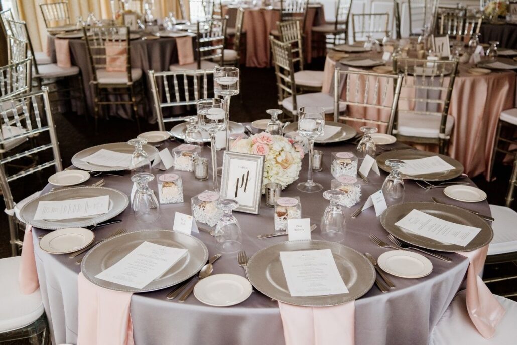 gray and pink wedding reception table rolling hills country club